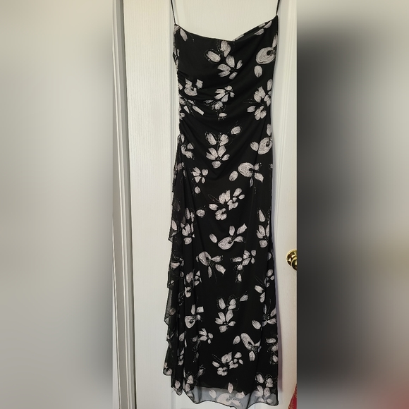 Strapless dress - Picture 5 of 10